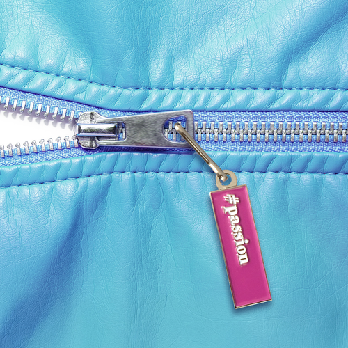 1" Diestruck Zipper Pull (Licensed Premium)